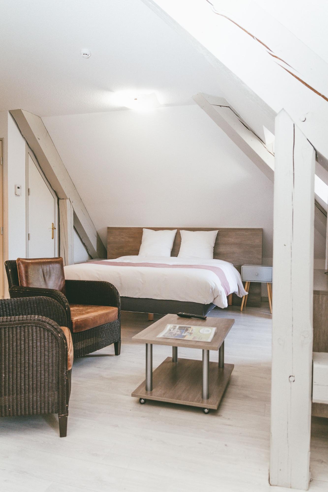 Terres De France - Appart'Hotel Le Splendid Allevard Eksteriør billede